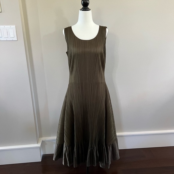 Issey Miyake Pleats Please Olive Midi Dress size JP 4 - Picture 1 of 6